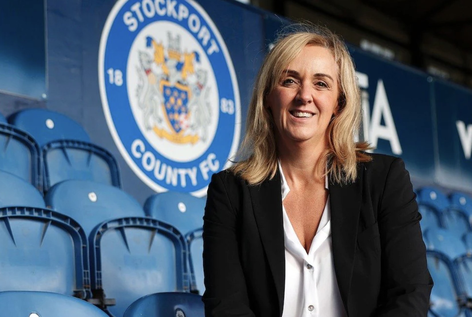 内维尔妹妹：作为女足总经理，我更依赖妈妈的建议而非哥哥的